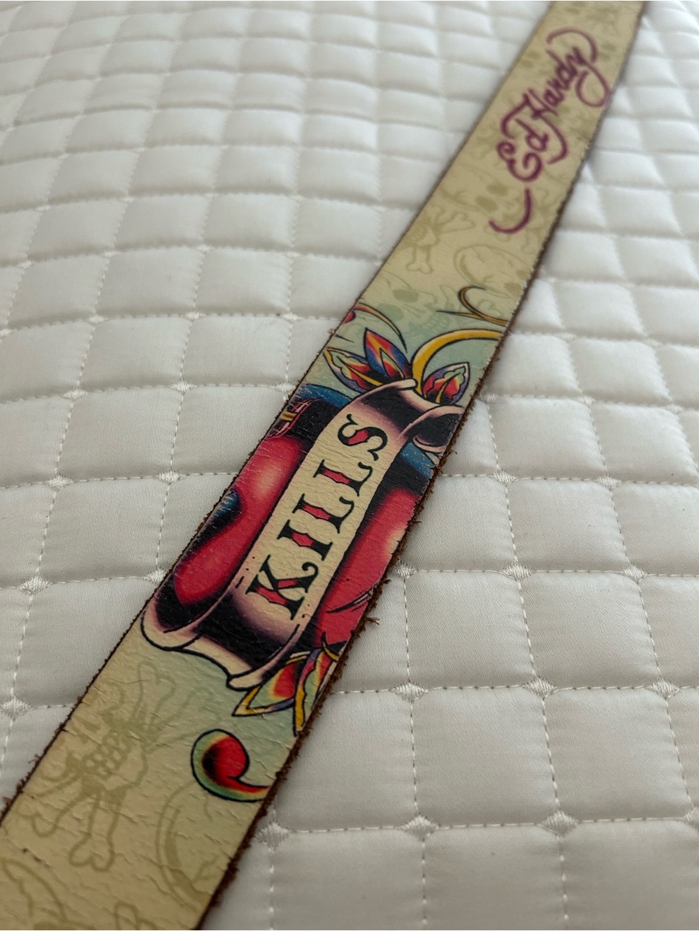 Ed Hardy Cream Belt with Red and Black Tattoo - Picture 4 of 9
